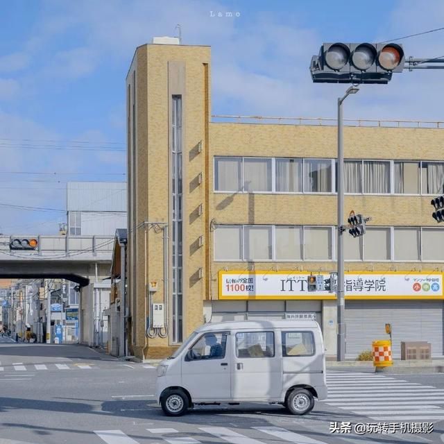 调色在哪(调色在哪种环境下最准)
