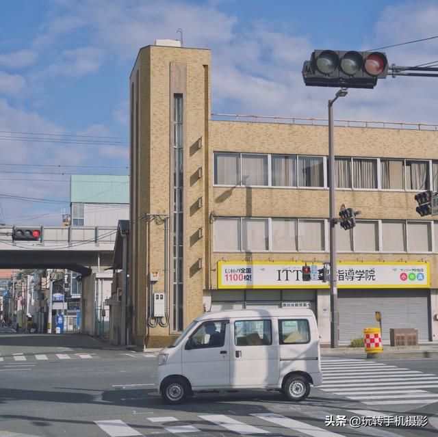 调色在哪(调色在哪种环境下最准)