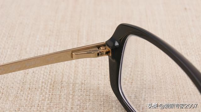 镜腿在哪(镜腿在哪里)