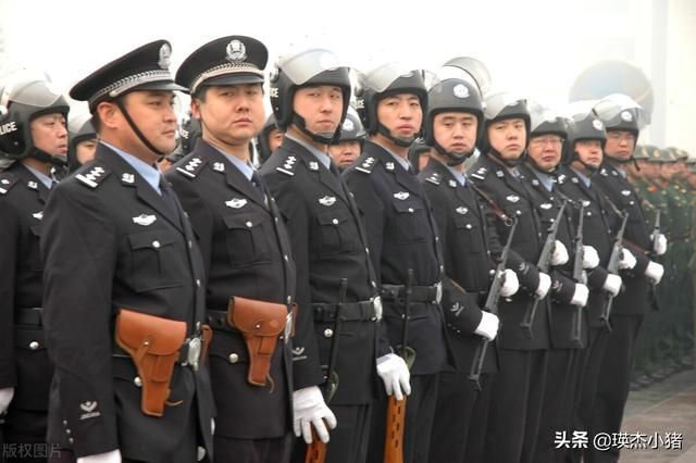 正式民警怎么考(正式民警与辅警比例)