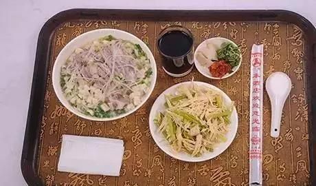 西安正宗的羊肉泡馍在哪(西安羊肉泡馍是哪家)