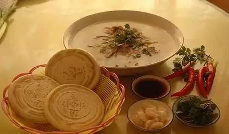 西安正宗的羊肉泡馍在哪(西安羊肉泡馍是哪家)