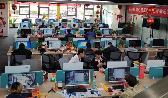 关于一个传媒工作室需要哪些职位的信息