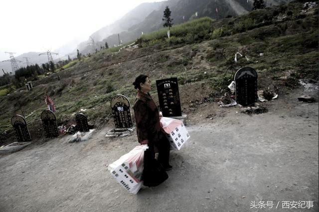 死者在哪(死者在幻夜中醒来)