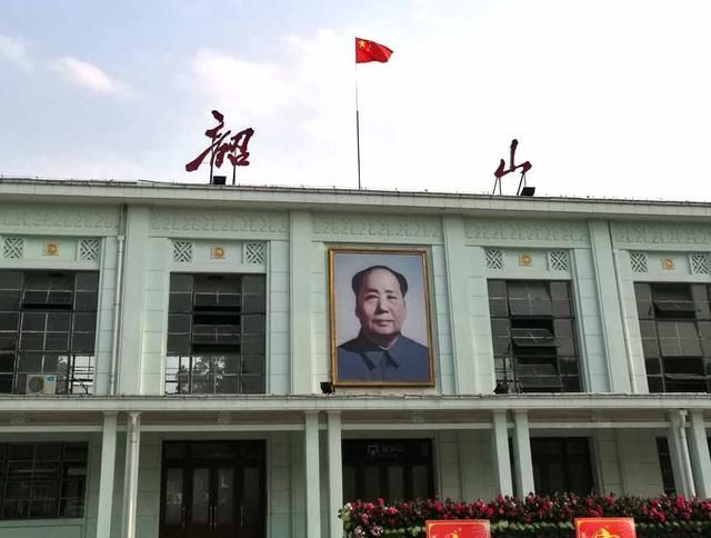 毛爷爷的故乡在哪里(圣诞爷爷的故乡在哪里)