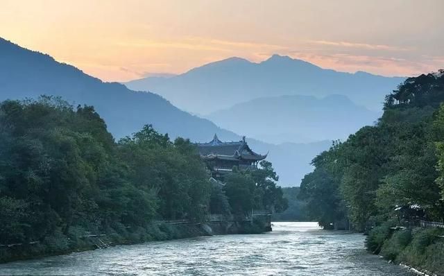 在哪里旅游啊(旅游跟拍在哪里找)