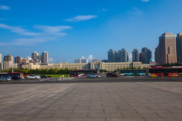 大连人民广场在哪个区(大连人民广场图片)