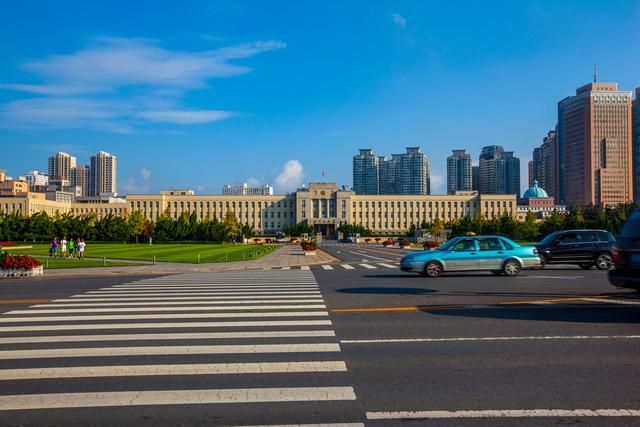 大连人民广场在哪个区(大连人民广场图片)