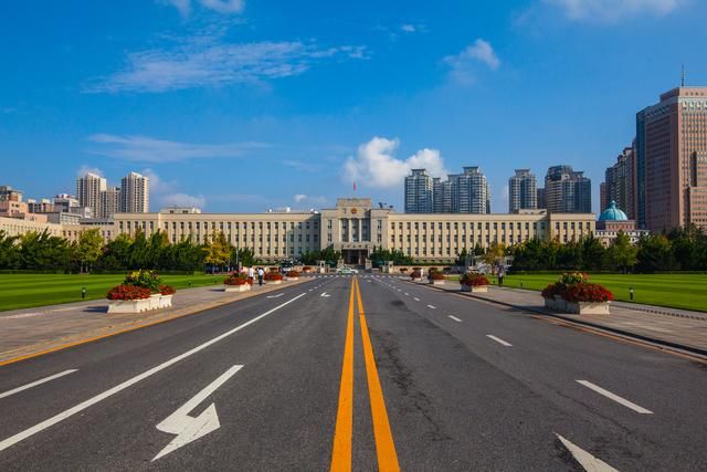 大连人民广场在哪个区(大连人民广场图片)