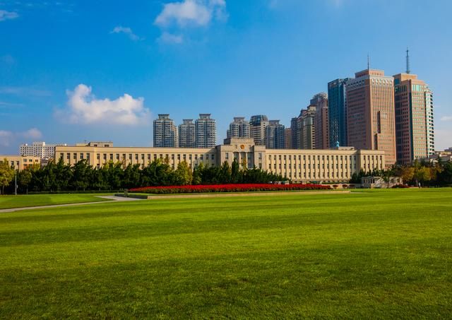 大连人民广场在哪个区(大连人民广场图片)