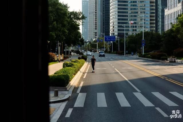 包含青岛郯城路火车站在哪的词条