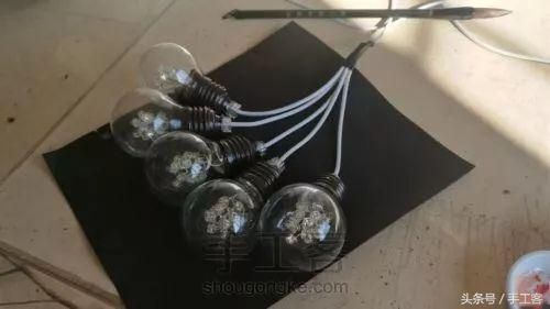 关于发光的树枝在哪个图用的信息