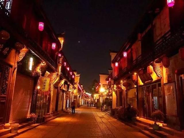 金华小吃一条街在哪里(金华小吃一条街)