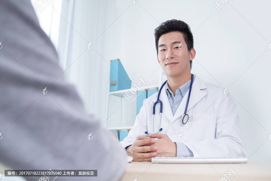 网上在线咨询医生可靠吗(网上在线咨询医生可靠吗关于长高的说是粉末和液体内服)