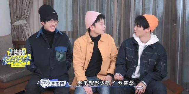 穿耳要在哪(船儿摇过春水不说话是哪首歌的歌词)