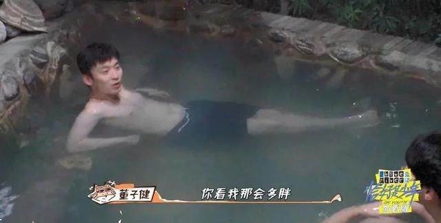 穿耳要在哪(船儿摇过春水不说话是哪首歌的歌词)