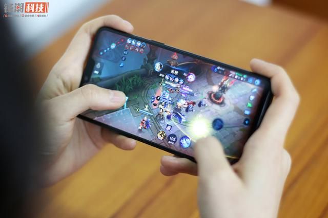 oppor11桌面挂件在哪(oppor11手机参数)