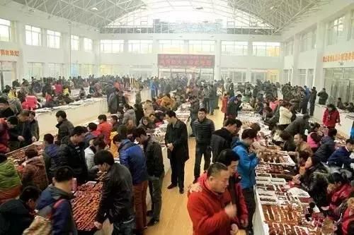 文玩在哪进货(温婉在哪里直播)