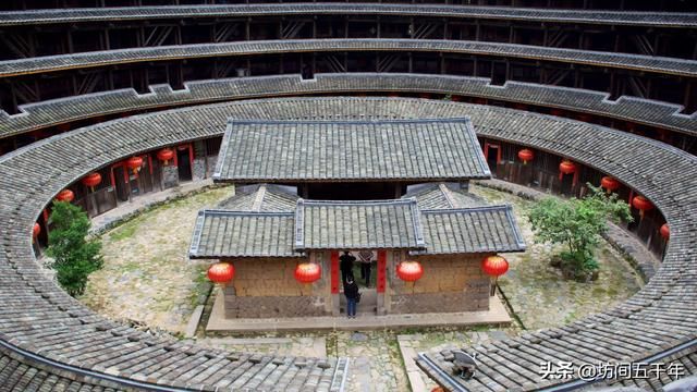 大鱼海棠土楼在哪(大鱼海棠土楼图片高清)