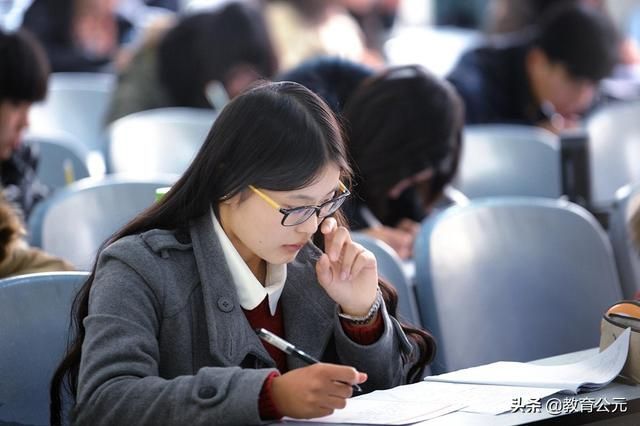 适合大学生考的证书有哪些(适合大学生在校考的证书)