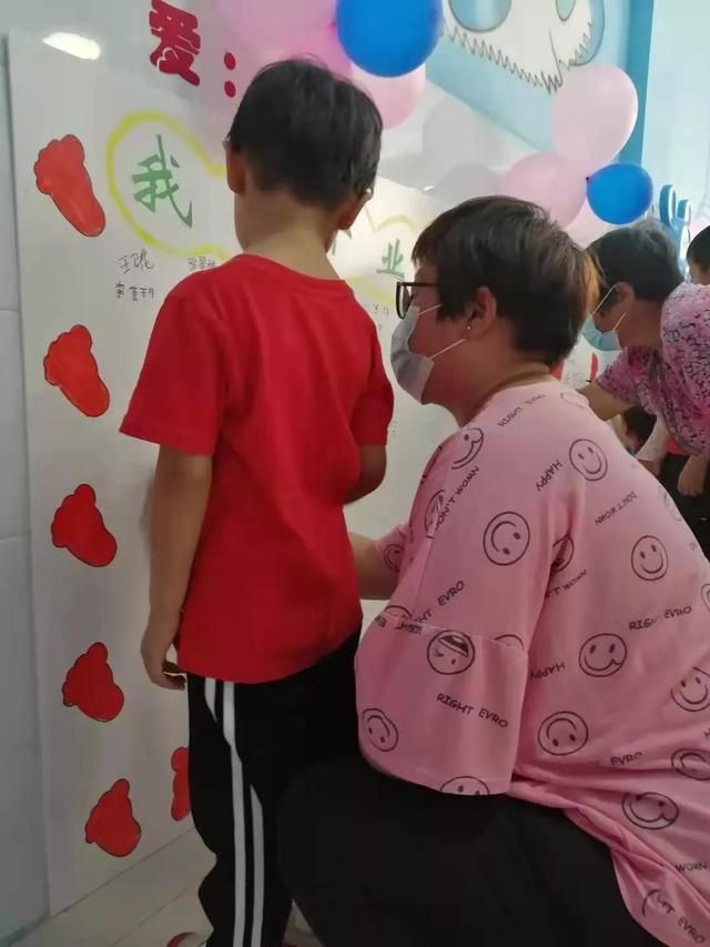 毕业典礼活动方案英语作文(小学毕业典礼活动方案)