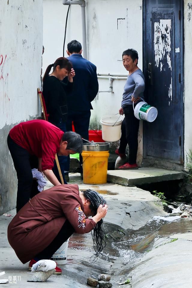 温泉水在哪(创世小玩家2温泉水在哪)