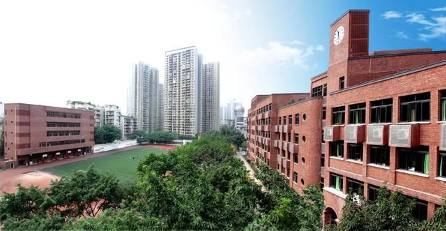 重庆市杨家坪中学a区在哪里(重庆市杨家坪中学怎么样)