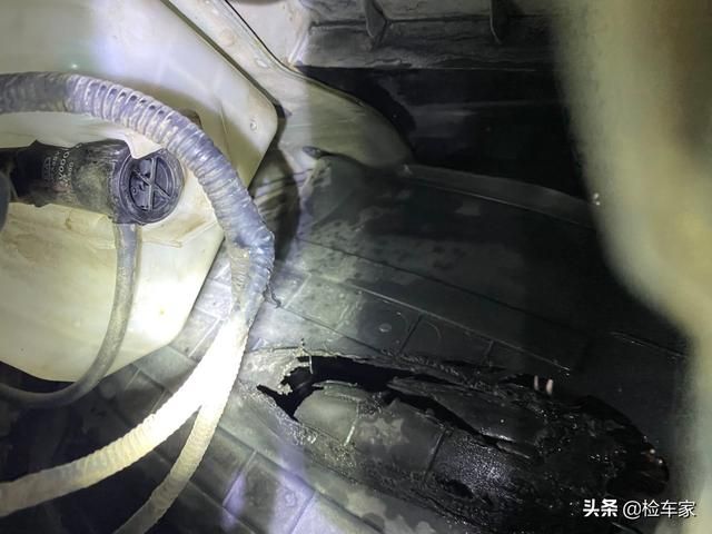 名图水箱在哪个位置(现代名图加水位置) 名图水箱在哪个位置(现代名图加水位置)