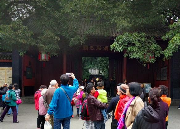 乾隆墓在哪里(乾隆宝剑在哪里)