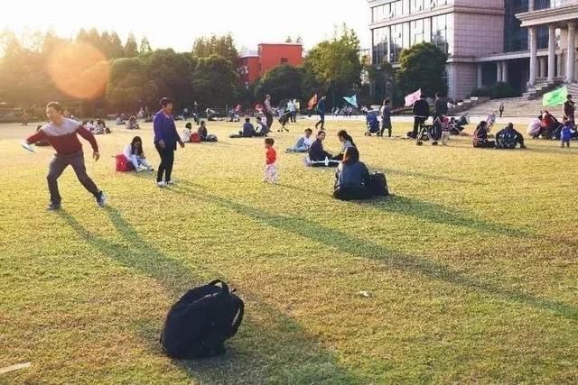 重庆轻轨10号线全线站点(重庆轻轨10号线全线站点线路图)