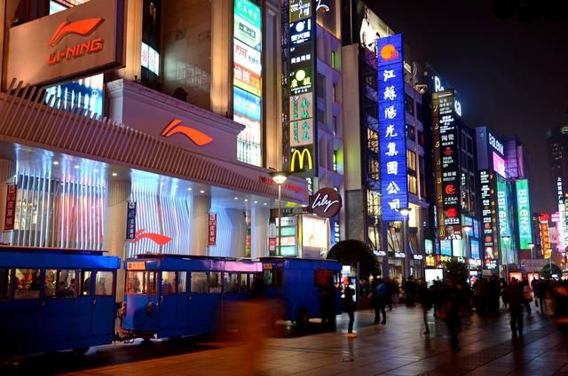 上海外滩夜景在哪里看(上海外滩夜景简介)