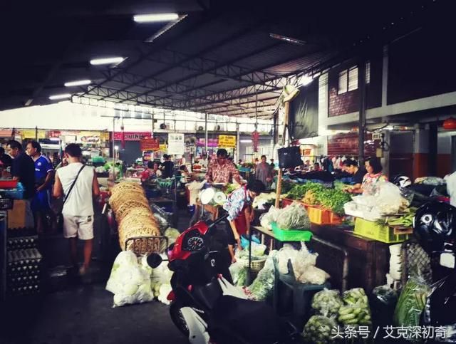 曼谷铁道市场在哪的简单介绍