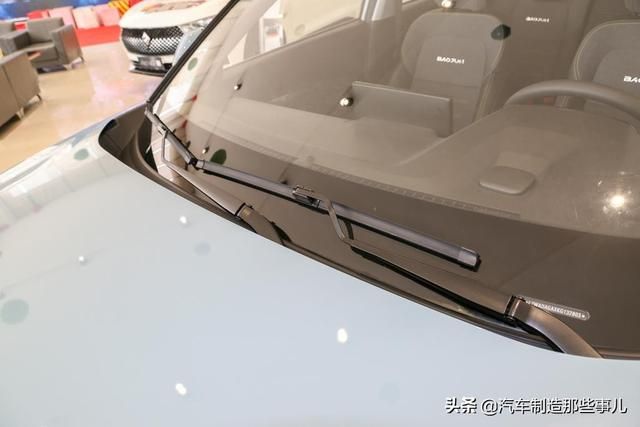 哈弗h2钥匙孔在哪里(哈弗h2钥匙怎么换电池视频)