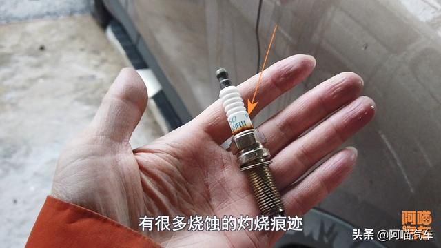 小车火花塞在哪个位置(火花塞在汽车哪个位置)