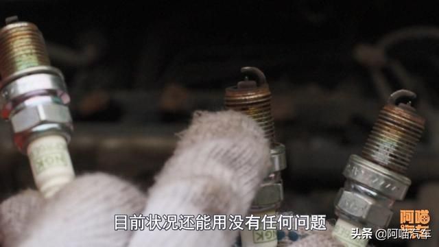 小车火花塞在哪个位置(火花塞在汽车哪个位置)