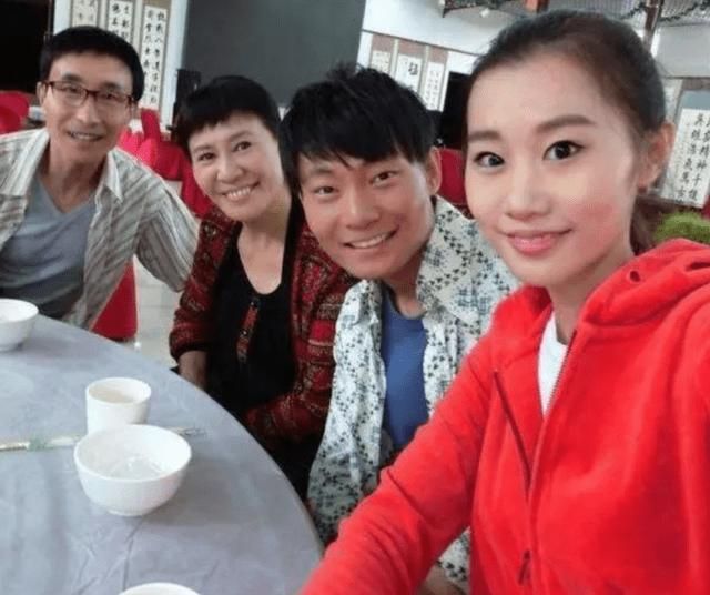 朱婷婷在哪个软件唱歌(学唱歌软件app哪个好)
