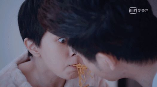 包含爱情万万岁吻戏在哪集的词条