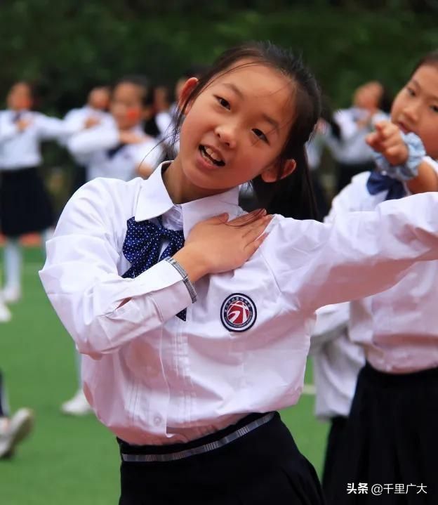 重庆杨家坪中学c区(重庆杨家坪中学彩云湖校区)