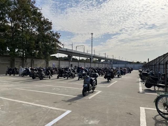 美兰湖越野场地在哪里(宁波越野场地在哪里)
