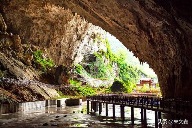 巴马天坑在哪(广西巴马天坑)