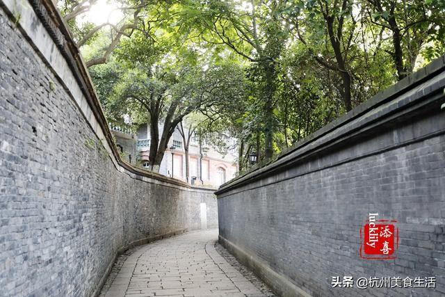 镇江市中心在哪个区(镇江市新区属于哪个区)