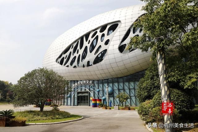 镇江市中心在哪个区(镇江市新区属于哪个区)