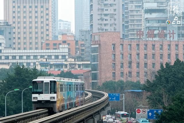 重庆10号线轻轨收班时间(重庆轻轨13号线)