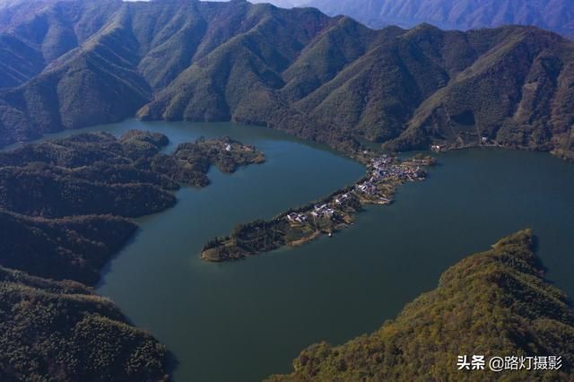 黄山在哪个县(黄山在哪个省哪个市哪个县)