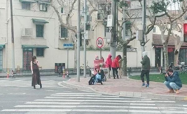 包含兴国红灯区在哪条街的词条