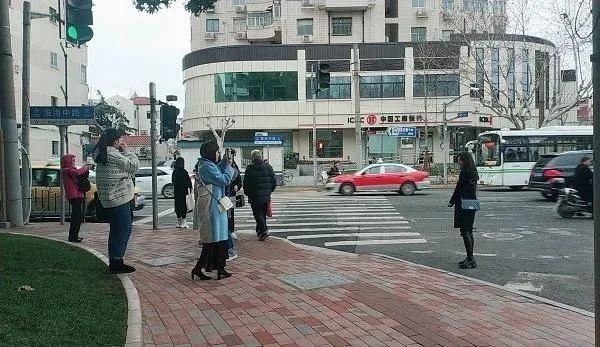 包含兴国红灯区在哪条街的词条