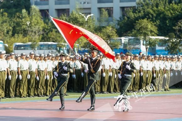 重庆大学新生在哪个校区(重庆大学新生去哪个校区)