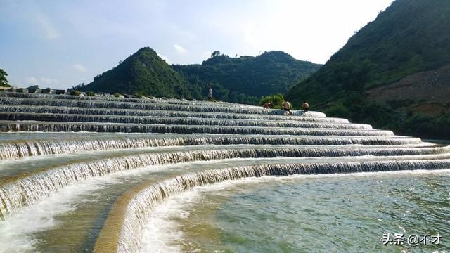 九浪花在哪(九浪花瀑布在哪里)