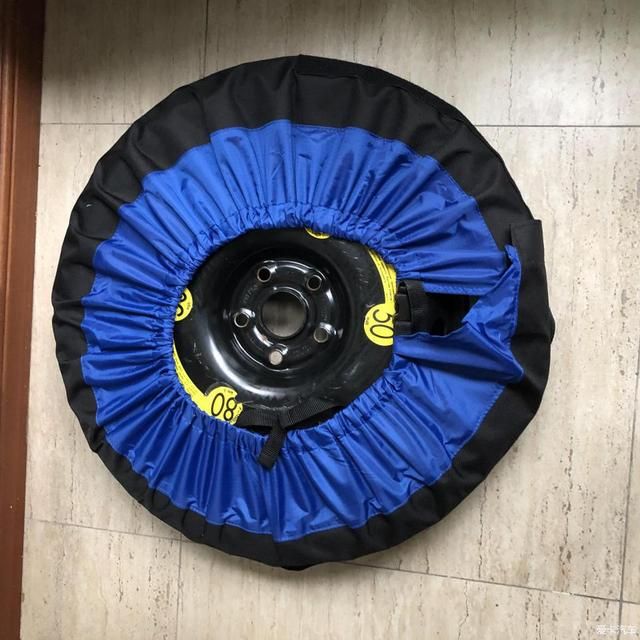 艾力绅千斤顶在哪(新款艾力绅千斤顶工具在哪)