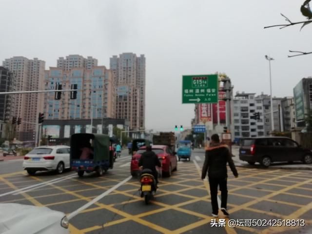包含赛岐红灯区一条街在哪的词条